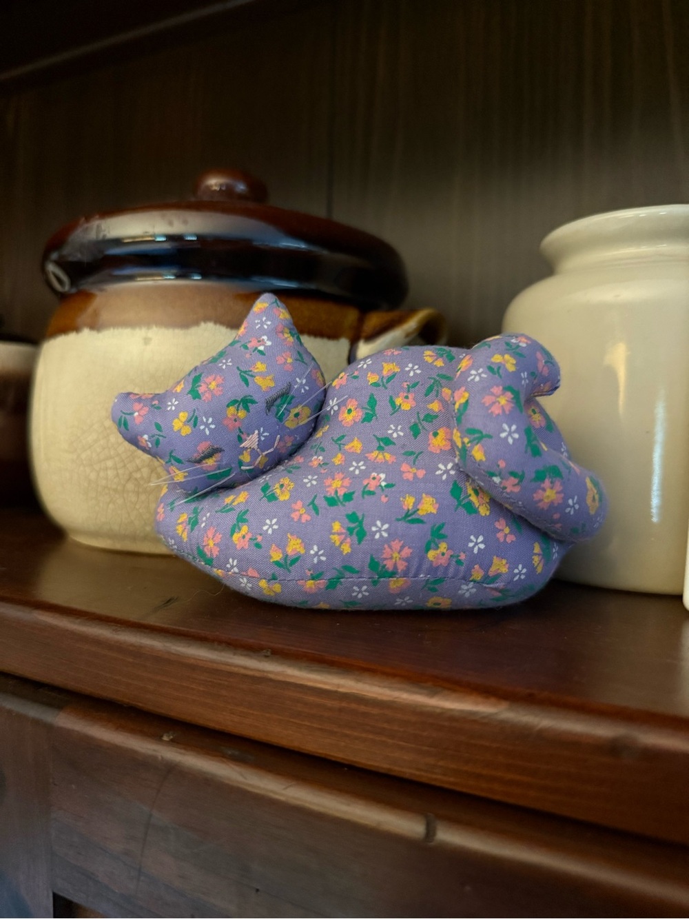 Grandmacore vintage purple floral print stuffed little tiny cat. Shelf sitter.